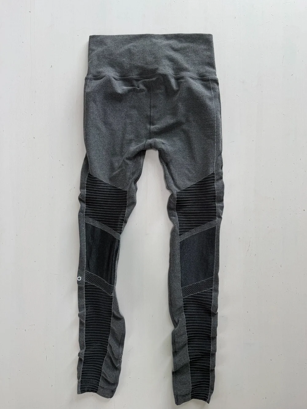 ALO Yoga Moto Leggings Black Gray Size S